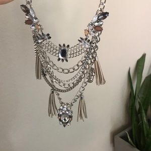 Beautiful silver necklace 💛 only $5